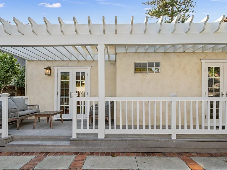 423 Pomona Ave — Photo 35