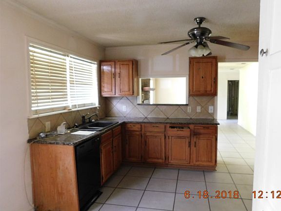 4th image of 6076 Fm 2625 W