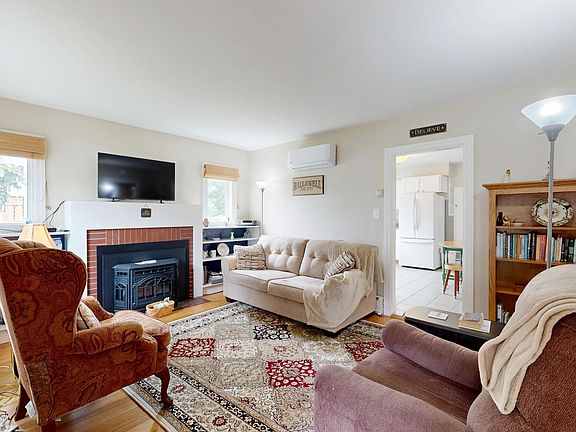 5th image of 380 East Avenue