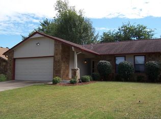 9012 E 93rd St S, Tulsa, OK 74133