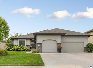 816 S 191st Ave, Elkhorn, NE 68022
