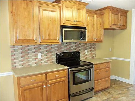 2nd image of 11609 Belle Meade Cir