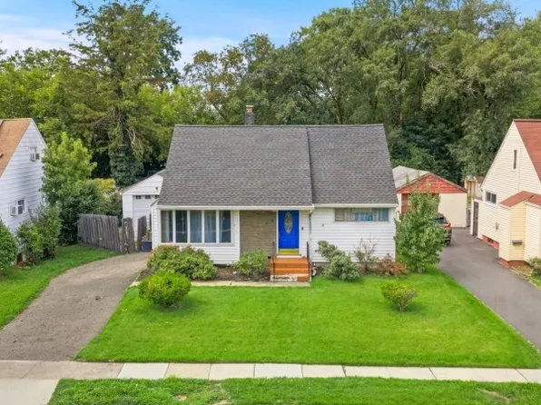 484 Raritan Rd, Roselle Boro, NJ 07203