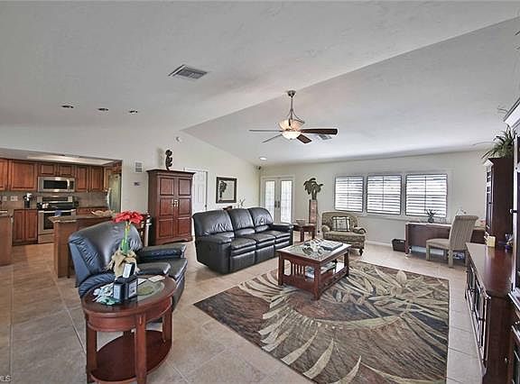 5th image of 1738 Dogwood Dr
