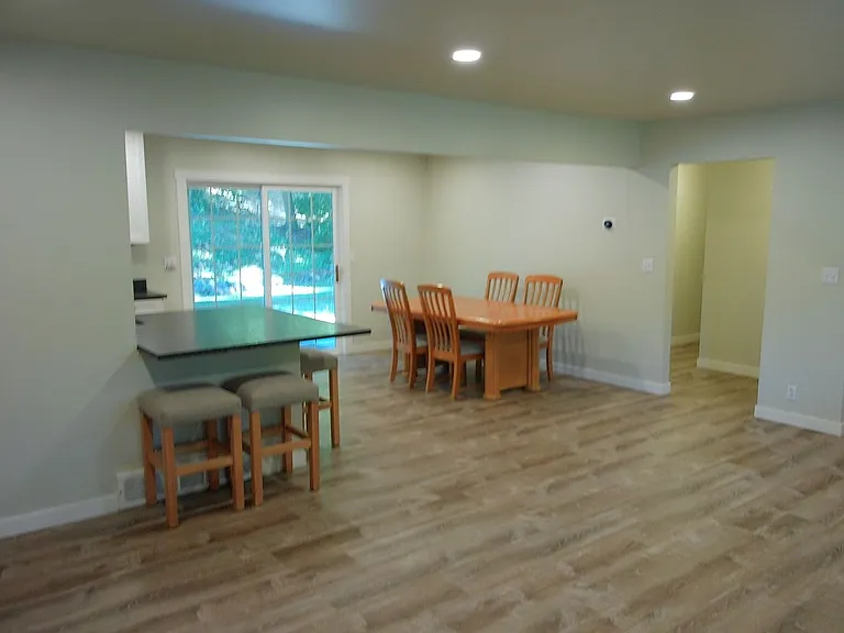 996 Thrushwood Dr — Photo 5