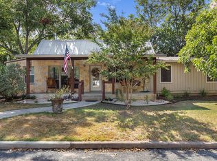 201 N Kay St, Fredericksburg, TX 78624
