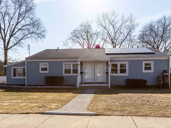 56 8th Street, Newington, CT 06111