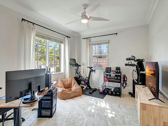 5th image of 150 NE 6th Avenue #A