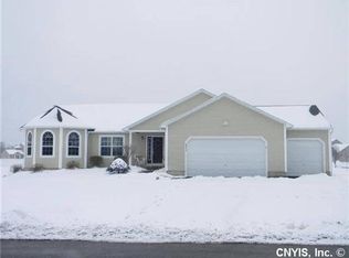 8016 Kings Hotel Pl, Cicero, NY 13039