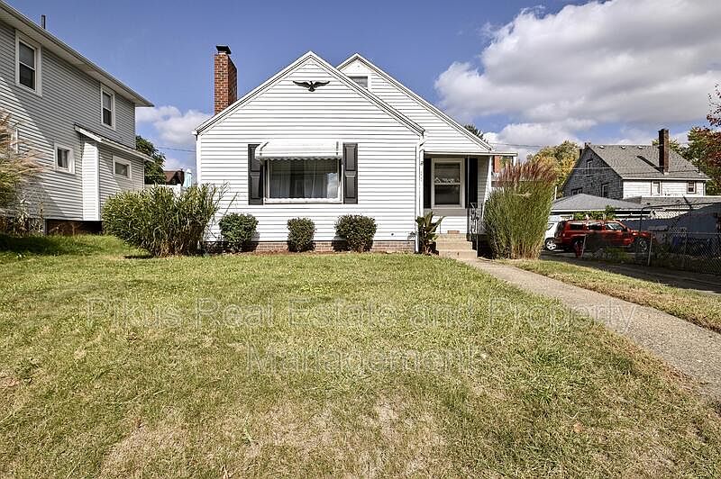 1st image of 2421 Nicholas Pl NW