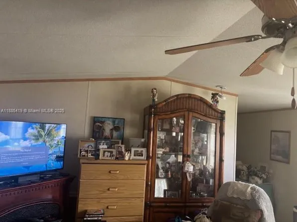 4087 Marigold Rd, Boynton Beach, FL 33436