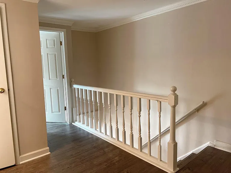 118 Middle Point Ct — Photo 10