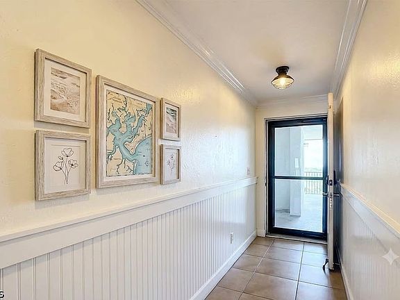 3rd image of 1901 Clifford St APT 1003