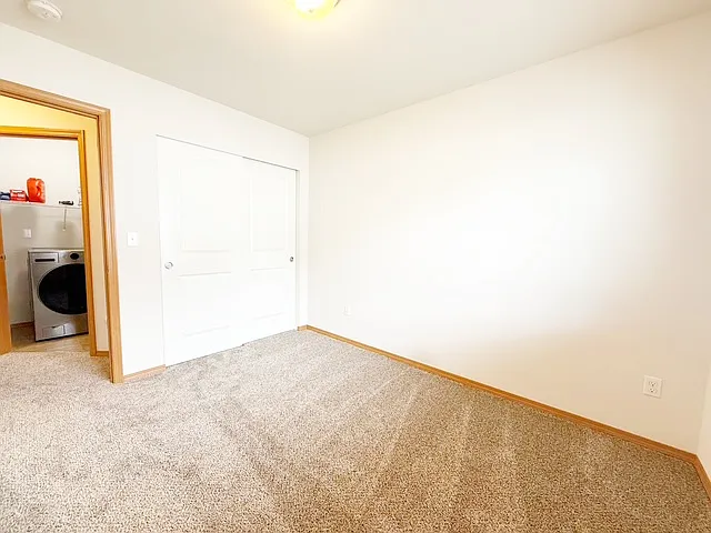 317 NE Miramar Cir #1 — Photo 24