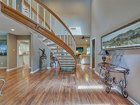 4th image of 3106 Lake Island Dr