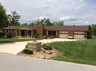 112 Sandra Ln, Crossville, TN 38555