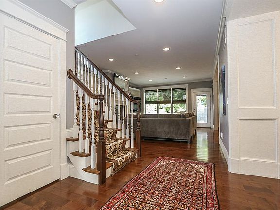 4th image of 3620 Woodbridge Pl