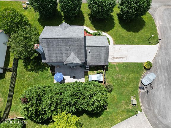 4th image of 608 Hidalgo Ct