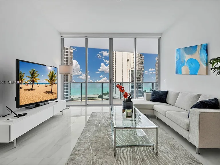 17550 Collins Ave #1003 — Photo 2