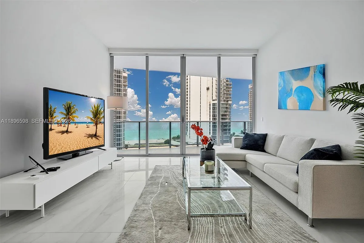 Building Photo - 17550 Collins Ave #1003