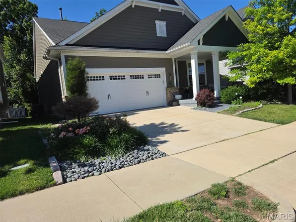 17108 Centaur Station Dr, Grover, MO 63040