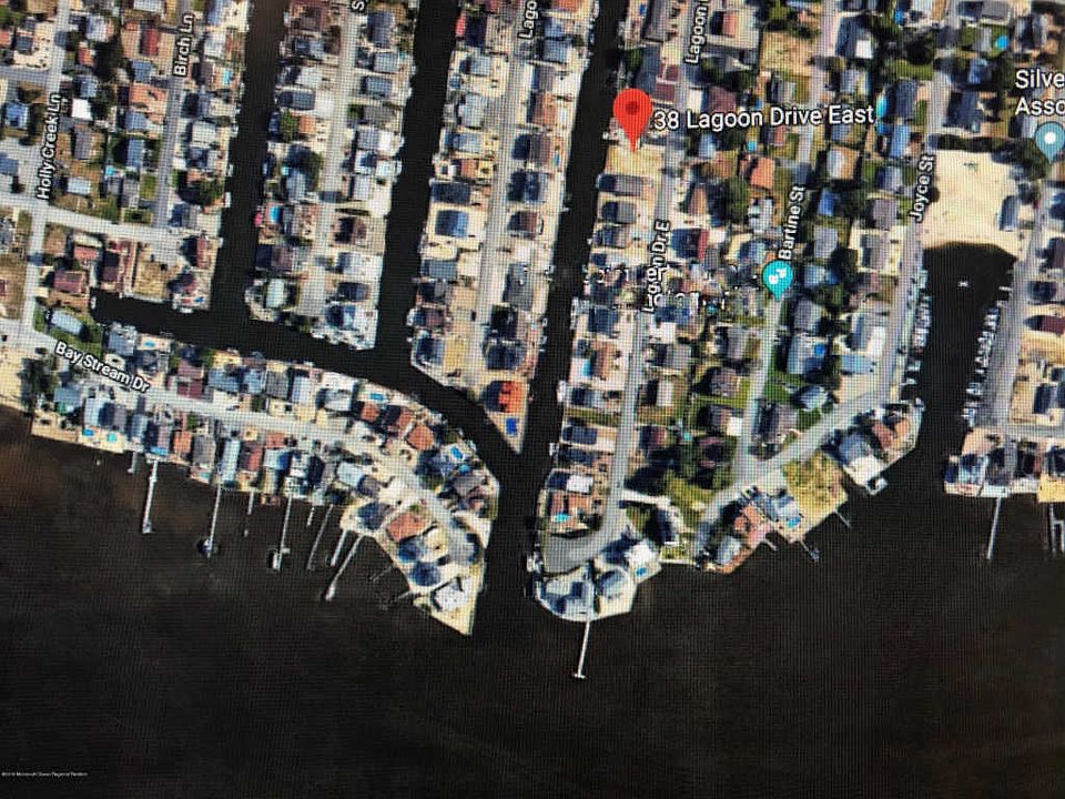 1st image of 38 Lagoon Dr E