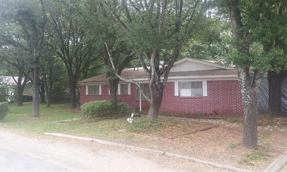 2nd image of 310 W Denison Dr