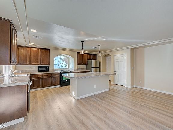 2nd image of 6737 Boccelli Ct