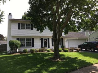 2434 Waupaca Ct, Naperville, IL 60564