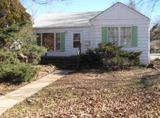 958 S Vassar St, Wichita, KS 67218