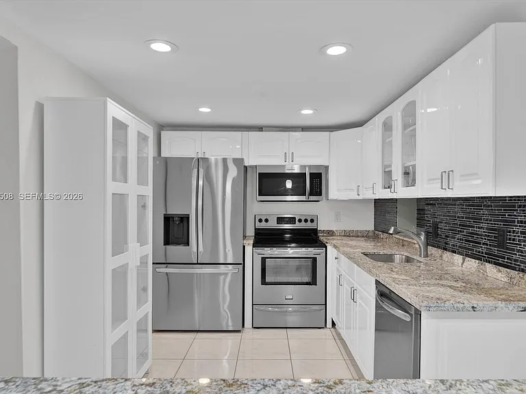 812 Briny Ave #6C — Photo 16