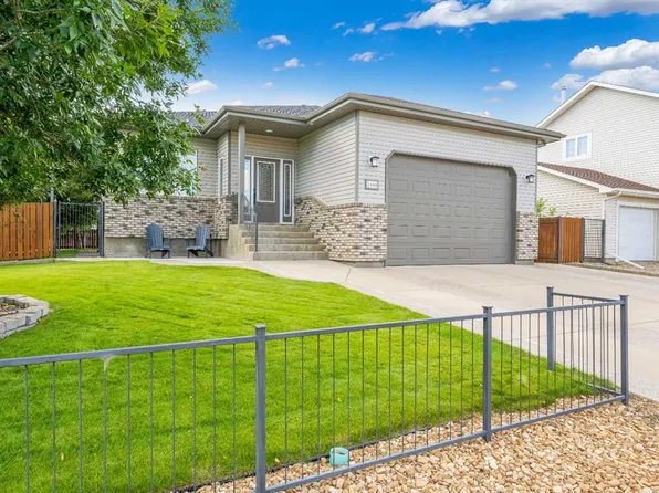 2448 W 7th Ave NE, Medicine Hat, AB T1C 1Y6
