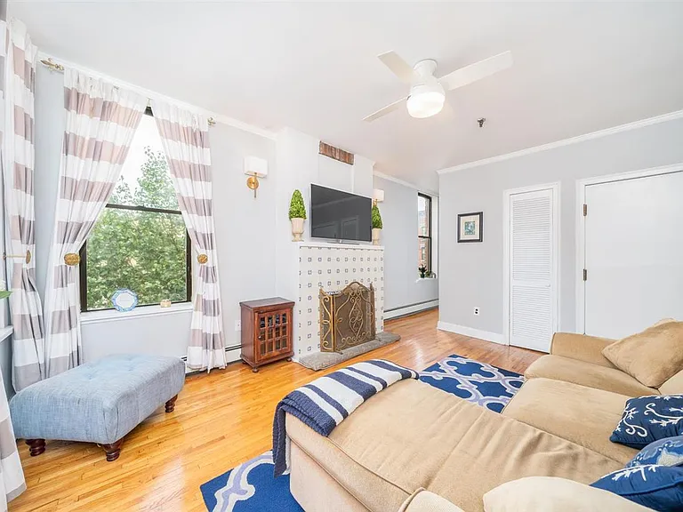 132 Madison St #2R — Photo 1