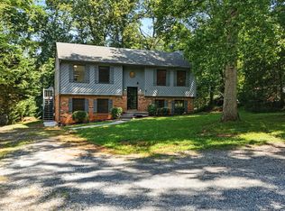 303 Jefferson Woods Dr, Forest, VA 24551