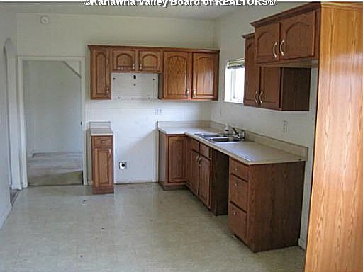 3rd image of 4005 Fairlawn Ave