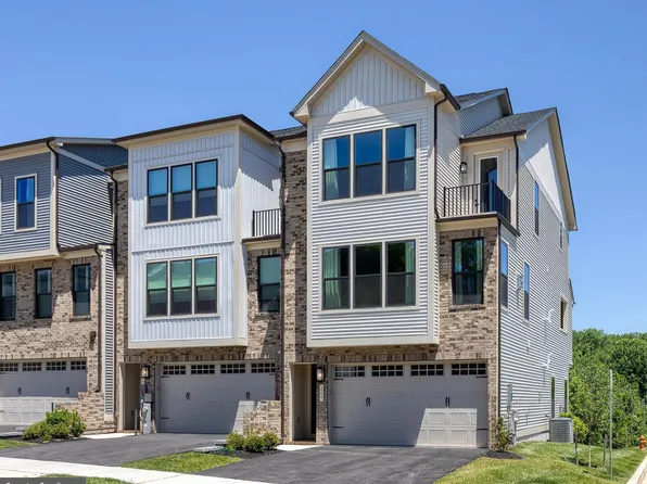 200 Hickory Hollow Ct, Cockeysville, MD 21030