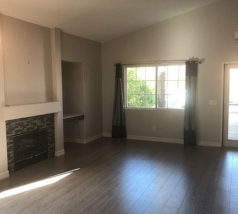 4th image of 25751 Barclay Dr