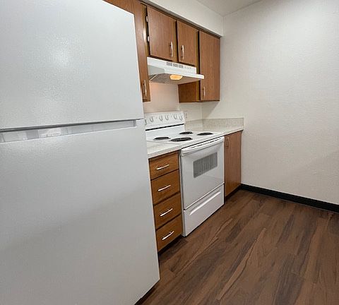 3rd image of 745 2nd Ave NW APT 102