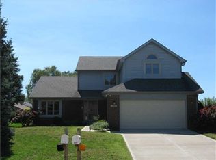 5031 W Scott Dr, Greenwood, IN 46142