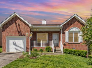 7028 Somerset Farms Dr, Nashville, TN 37221