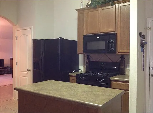 1556 Tonia Loop — Photo 7