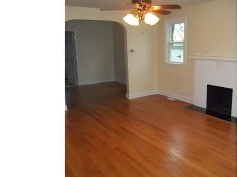 514 Essex Ave — Photo 4