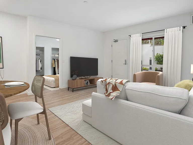 Haven at La Mesa — Photo 25