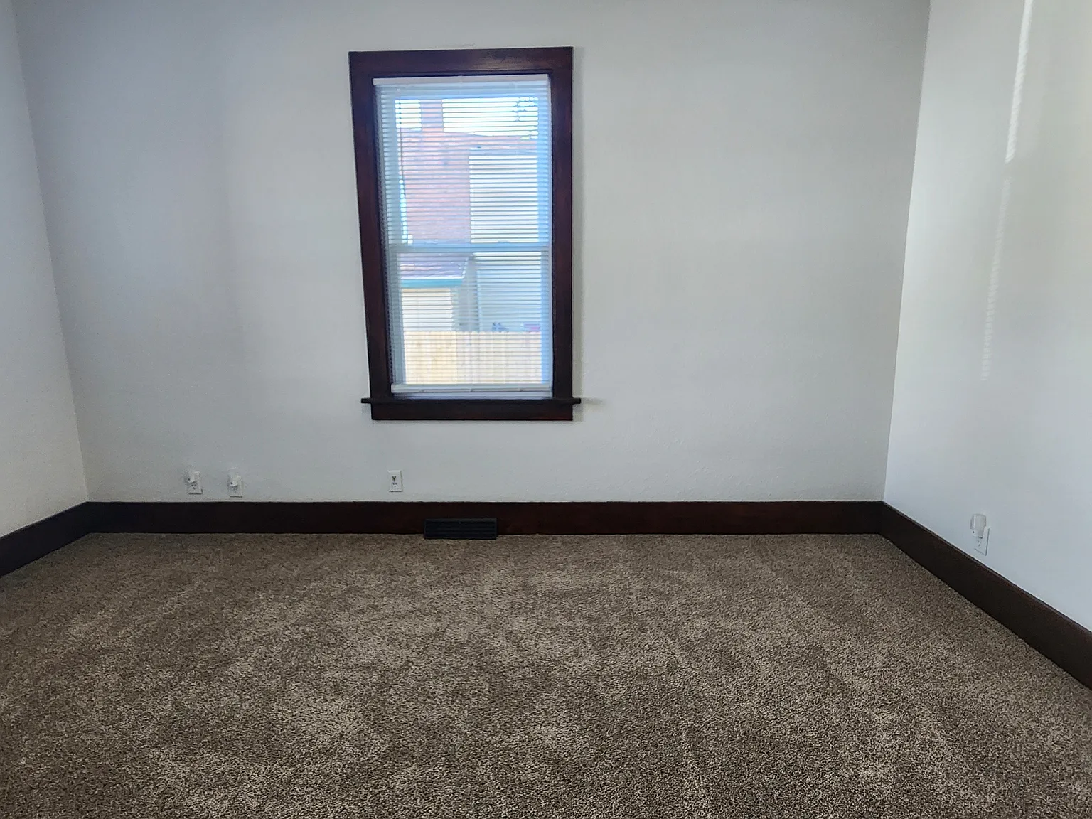 2407 Windsor Avenue - 1 — Photo 3