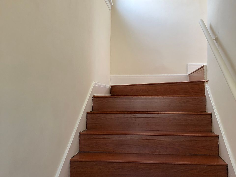 1st image of 901 S Mariposa Ave #3114