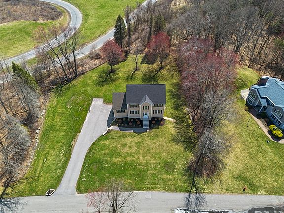 4th image of 56 Cornelie Rd