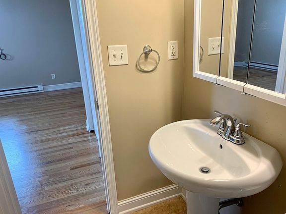 3rd image of 107 S Knowles Ave APT 210