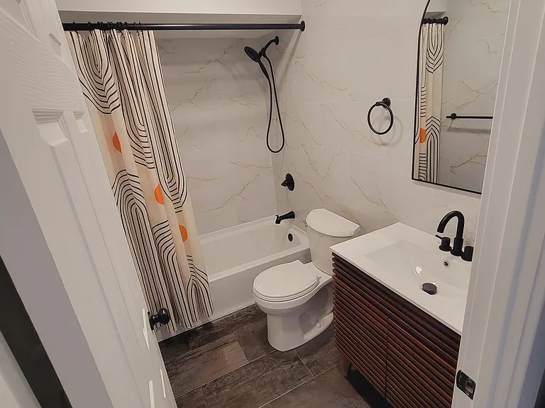 76 Wexford Dr — Photo 7