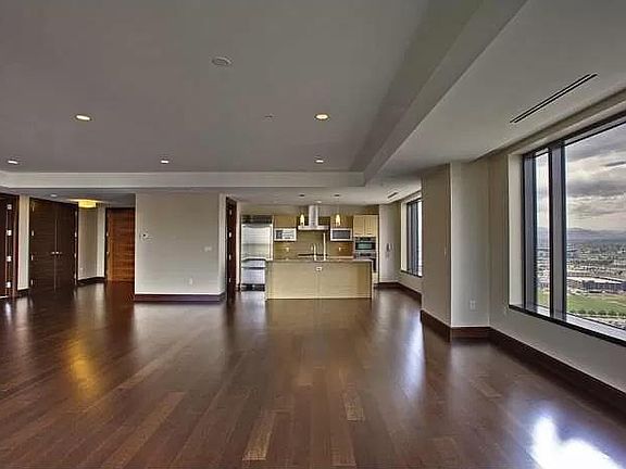 5th image of 1133 W 14th St #1920