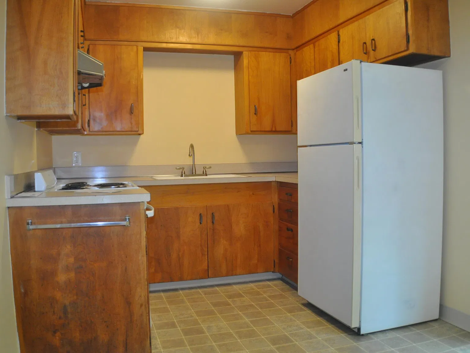2 bed, 720 sqft, $1,150 — Photo 3